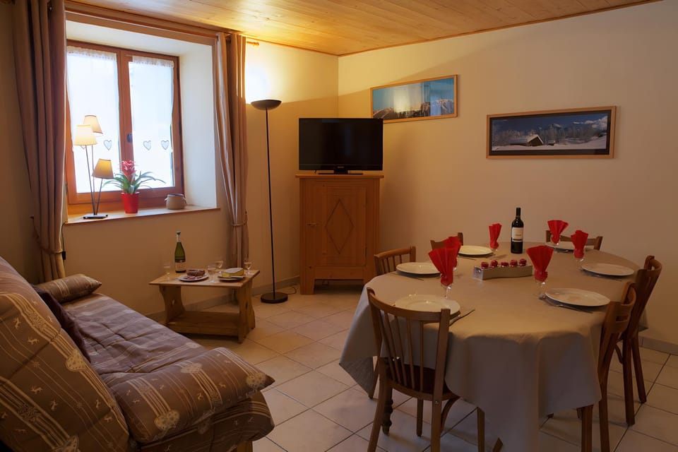 Property building, Living room