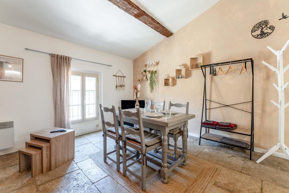 Cocoon Cosy Coeur de Beaucaire C4 Apartment in Tarascon