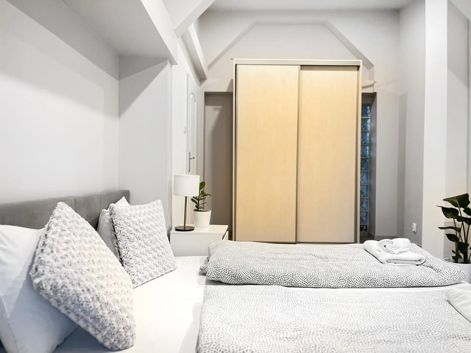 Bed, Photo of the whole room, Bedroom, towels, wardrobe