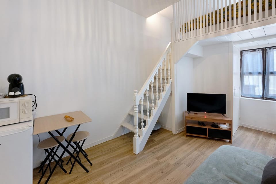 Property building, Living room