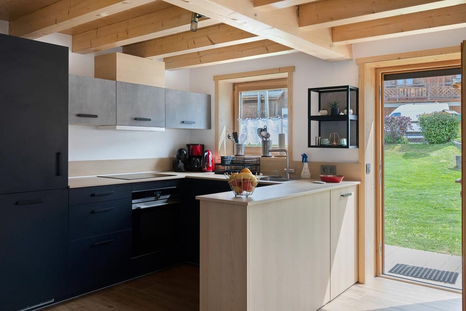 Property building, Kitchen or kitchenette, Living room