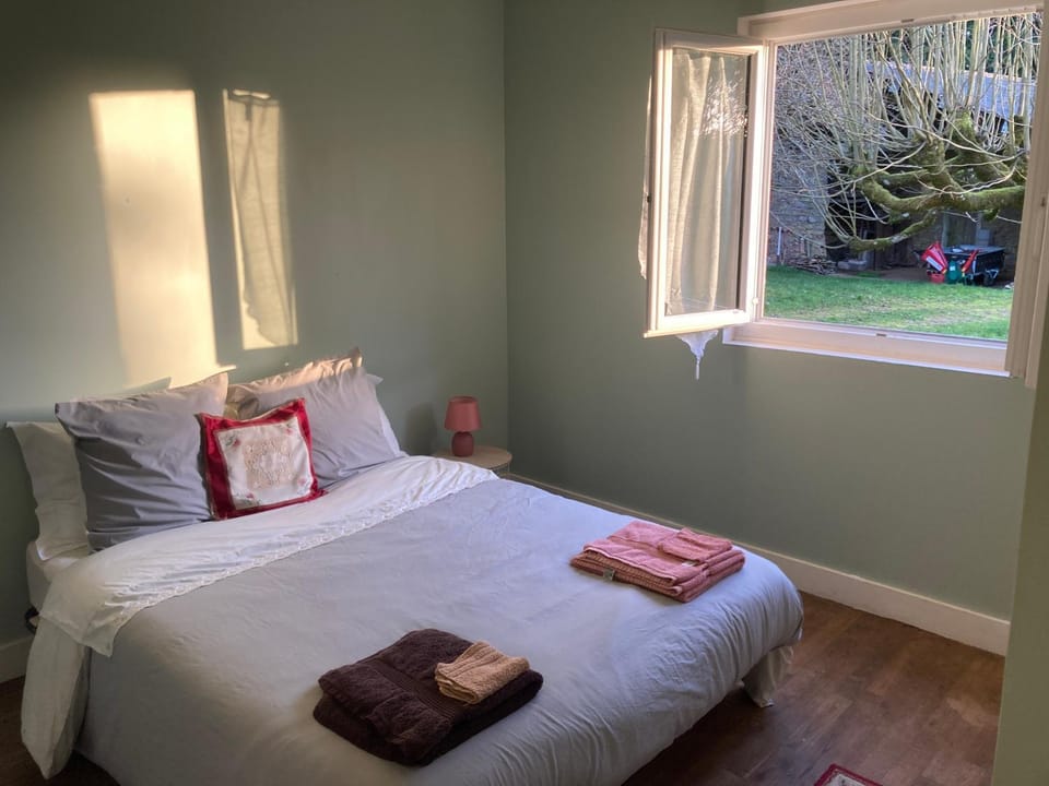 Living room, Bedroom