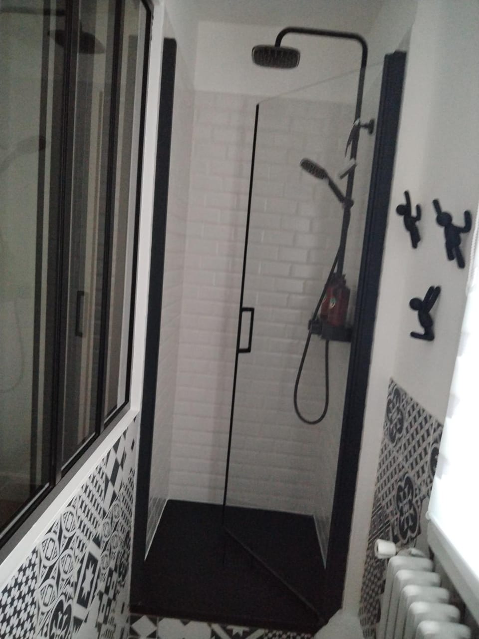 Bathroom, Living room