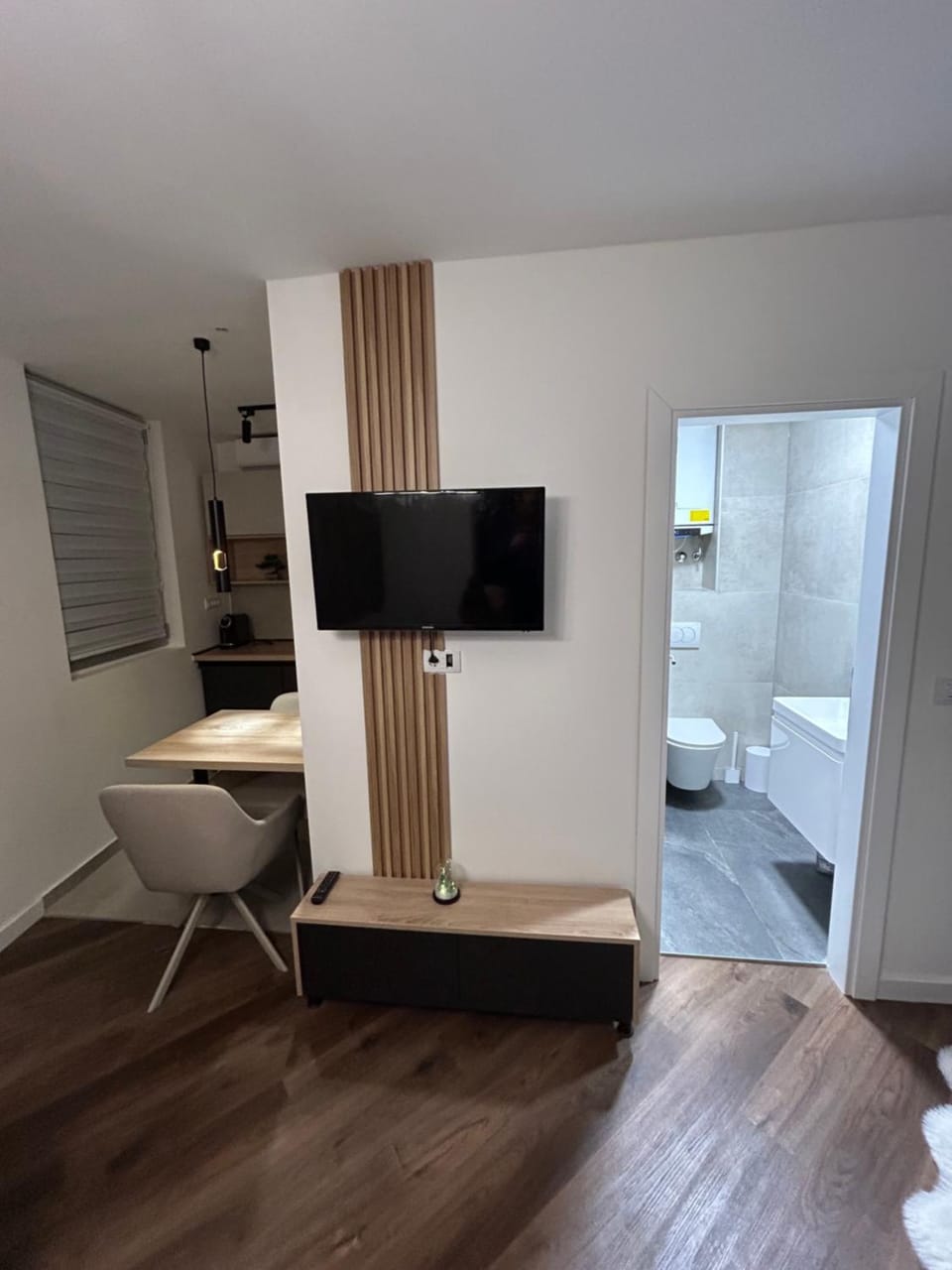 TV and multimedia, Living room, Photo of the whole room