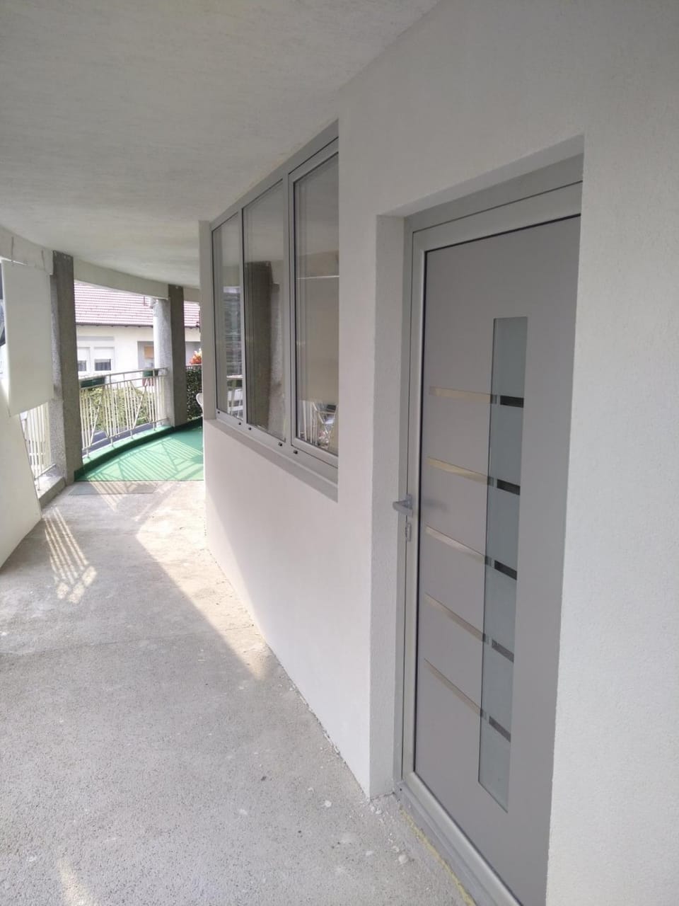 Facade/entrance