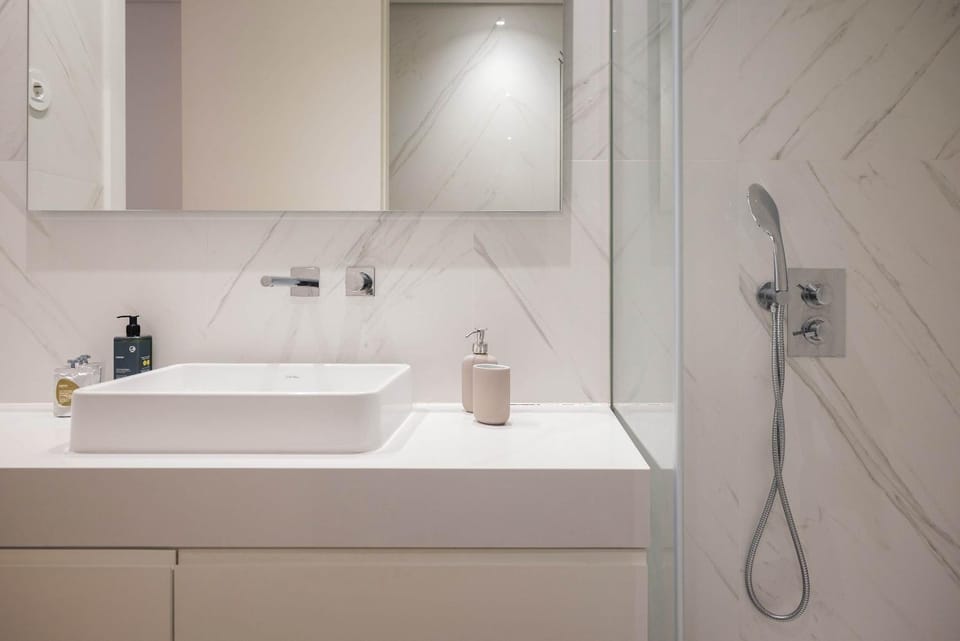 Liiiving in Porto - The Prestige Apartment C Apartment in Porto