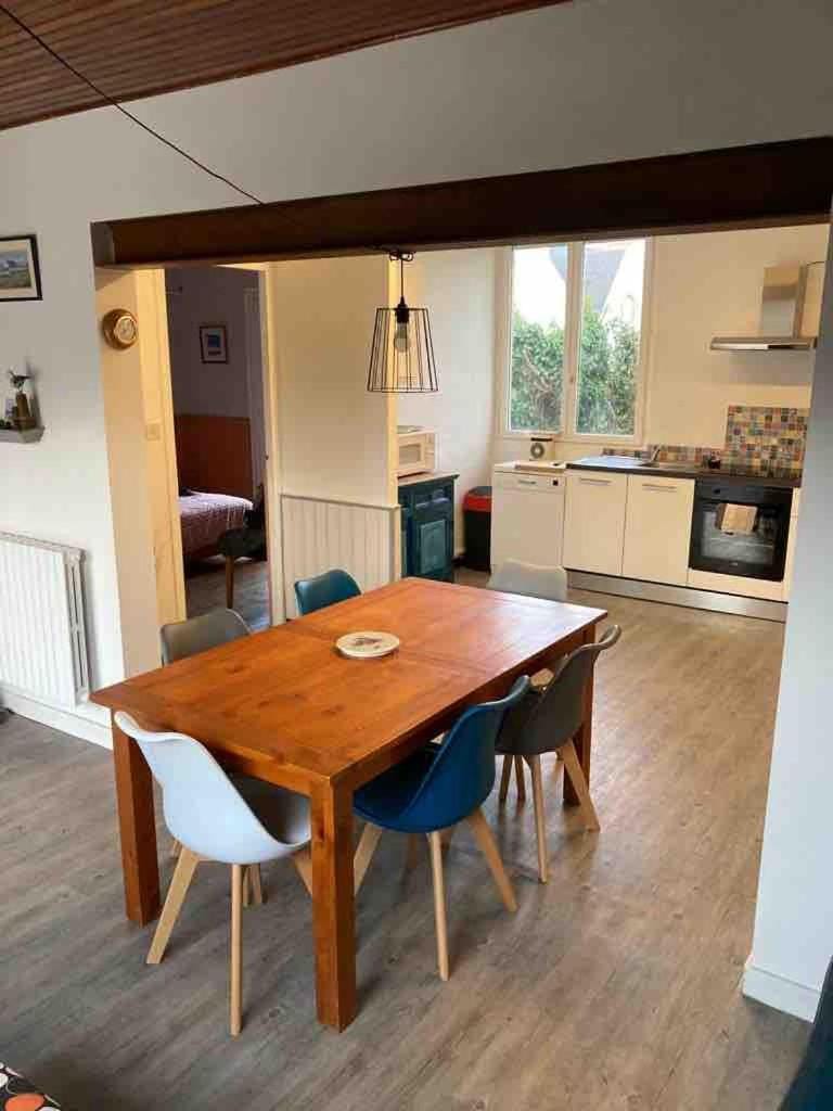 Maison spacieuse Lesconil, au calme 700 m des plages House in Plobannalec-Lesconil