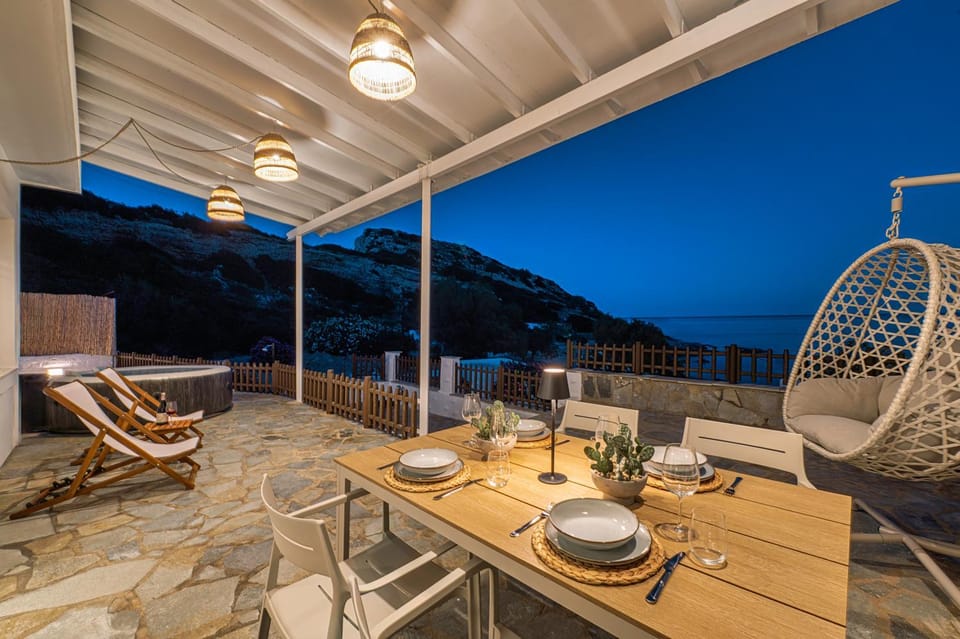 Property building, Night, Summer, View (from property/room), Balcony/Terrace, Dining area, Sea view, Area and facilities, Dinner