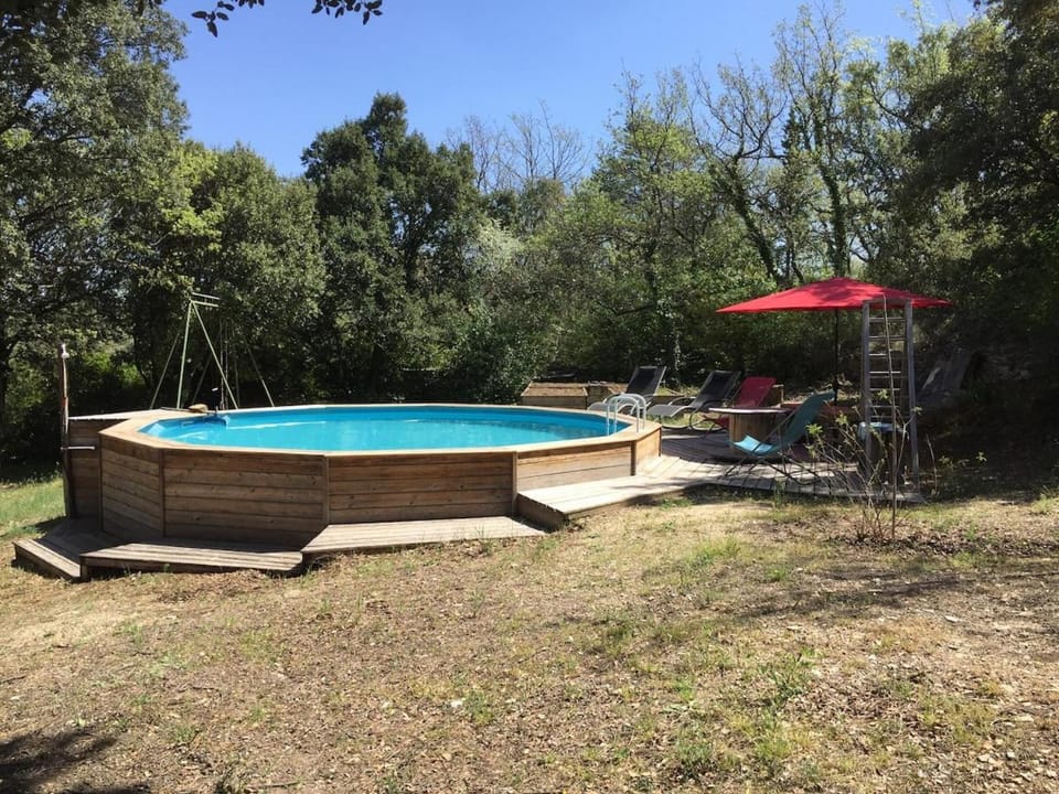 Belle villa avec piscine, belle vue, calme absolu Villa in Apt