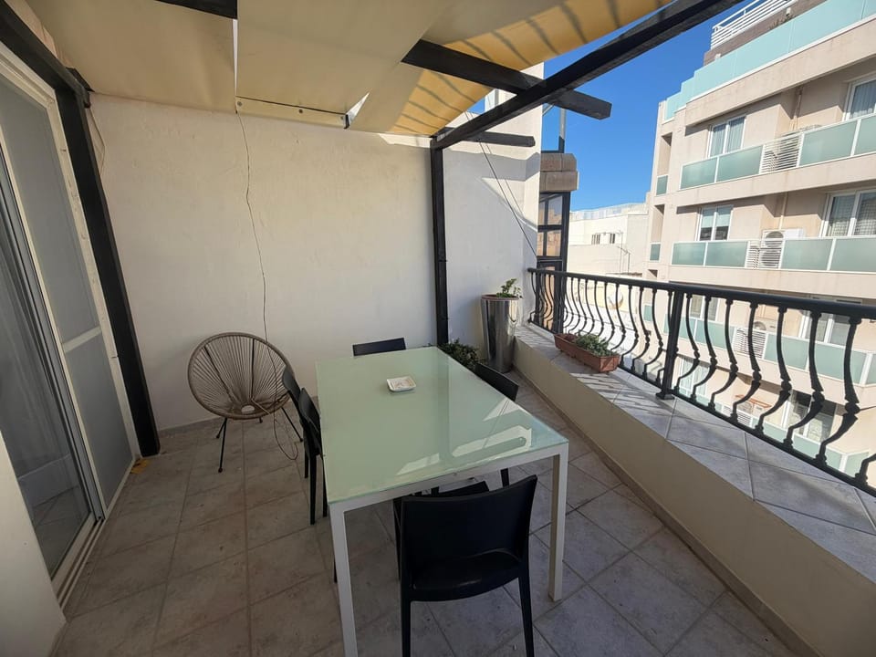 Vista Mare Sliema Apartment in Sliema