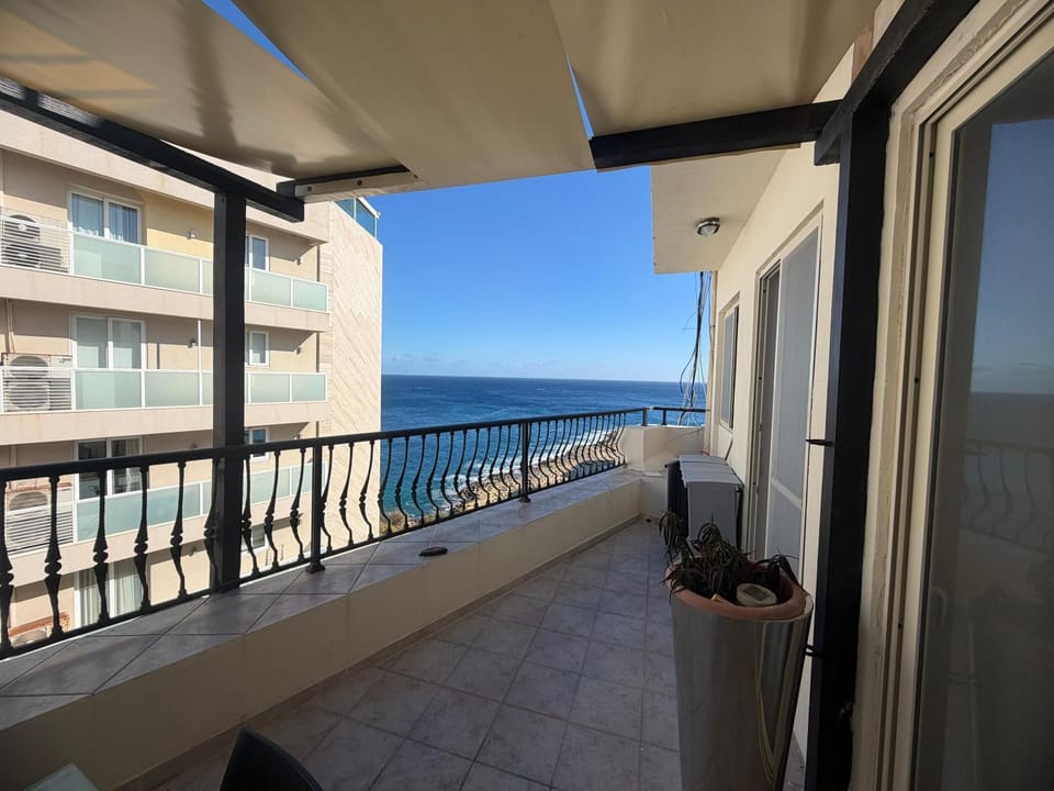 Vista Mare Sliema Apartment in Sliema