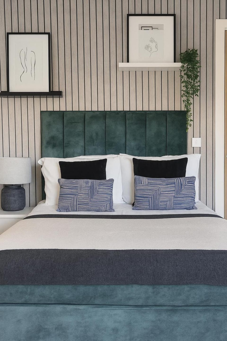 Designer Penthouse in Manchester with Parking Apartment in Manchester