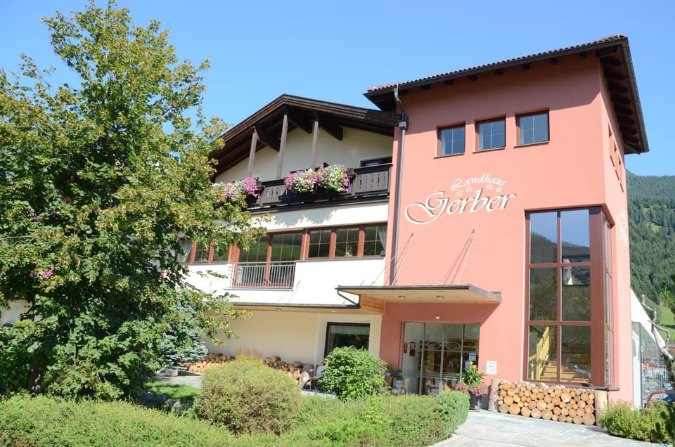 Facade/entrance, Mountain view