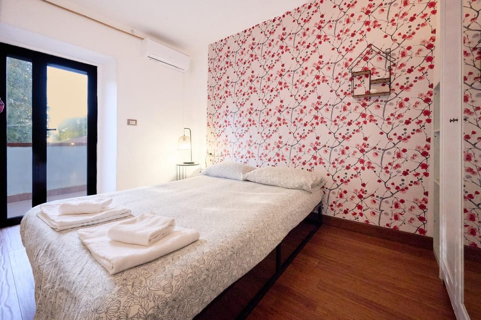 Property building, Living room, Bedroom