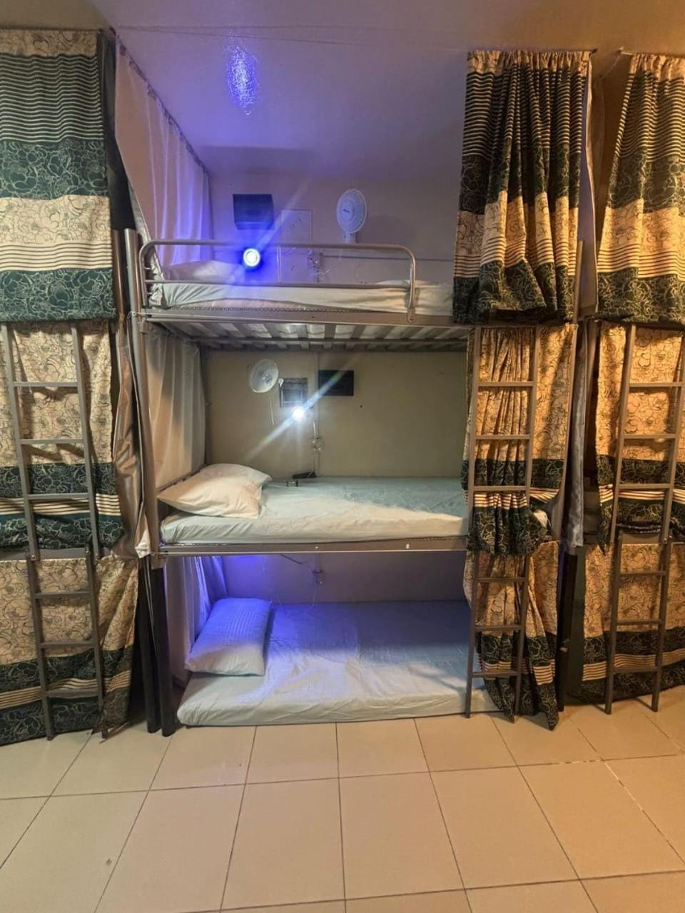 bunk bed