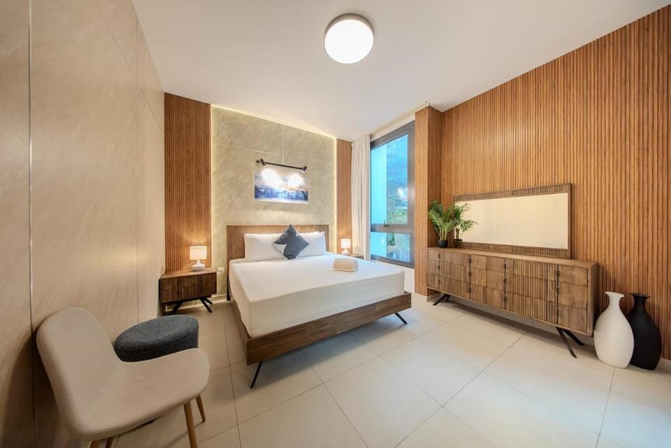 Townhouse in Aljada - Maid Room - Private Garden Villa in Al Sharjah