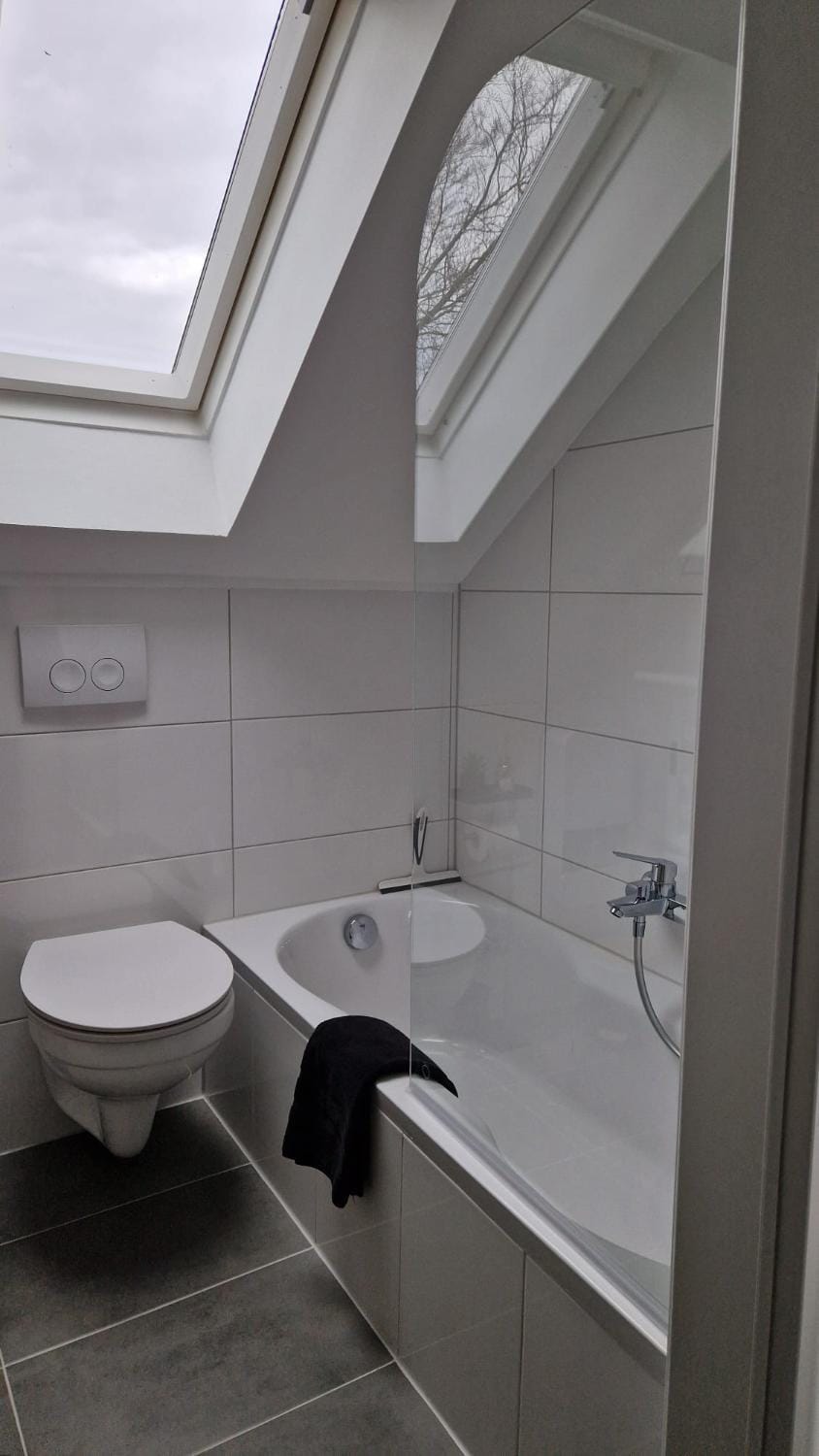 Bathroom, Bath, towels