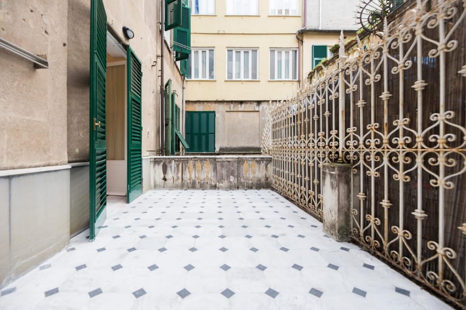 Day, Balcony/Terrace
