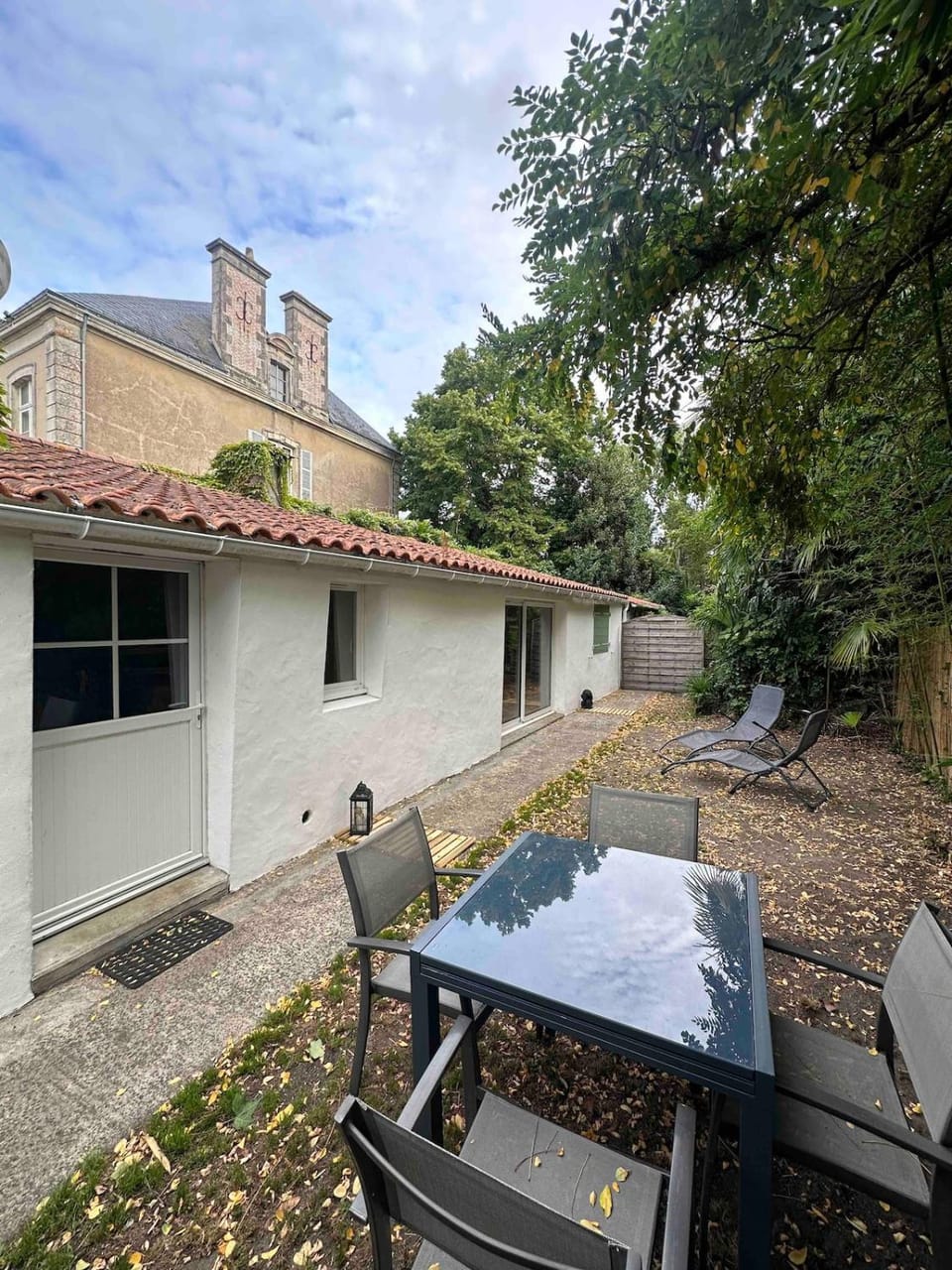 Property building, Patio