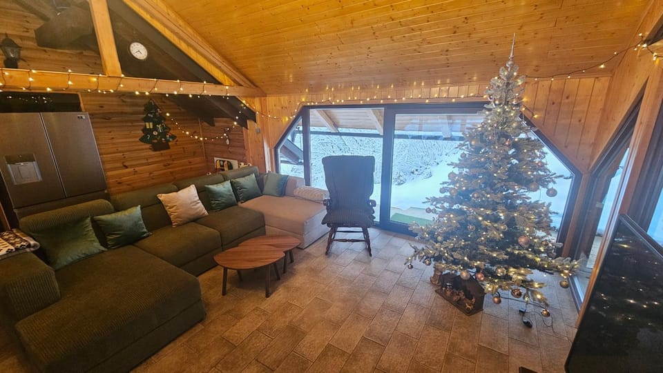 Greenhouse Klara Villa in Lika-Senj County