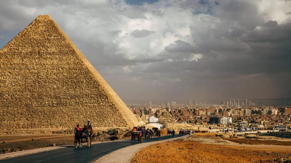 Aura Pyramid inn Hotel in Egypt
