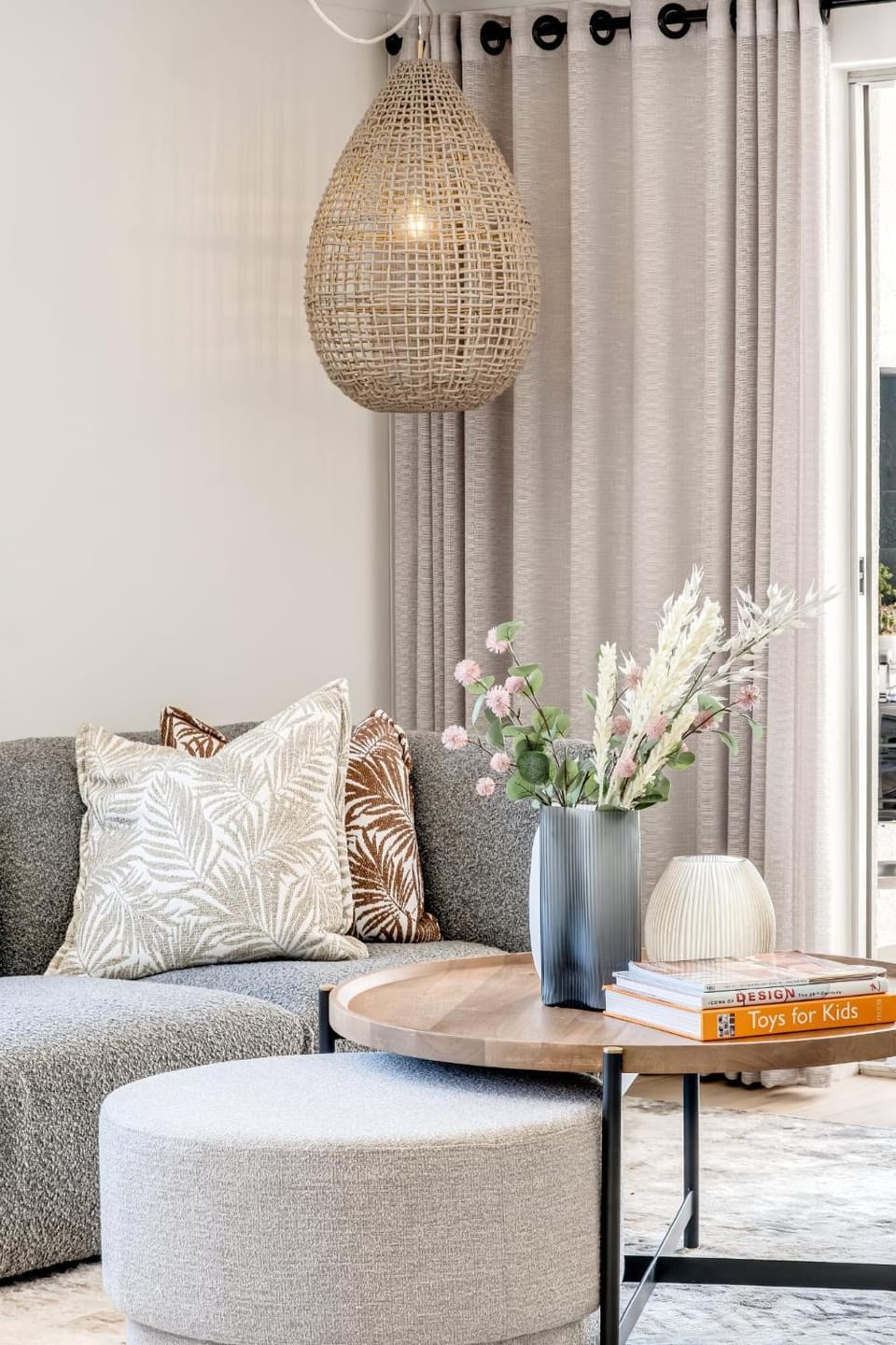 Living room, Seating area