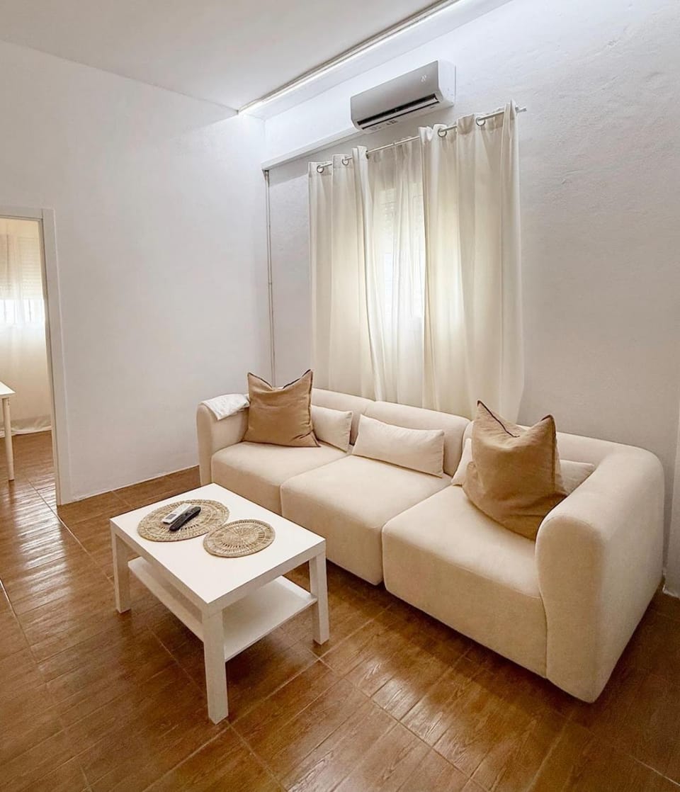 Apartamento Sunflower Apartment in Axarquía