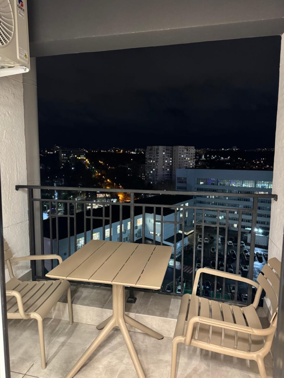 Lux Apartment with Balcony&Parking Apartment in Chișinău