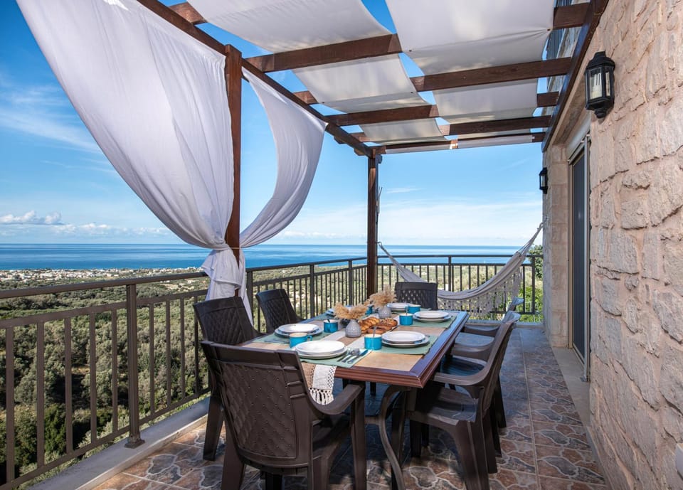 Patio, Day, Natural landscape, View (from property/room), Balcony/Terrace, Dining area, Sea view