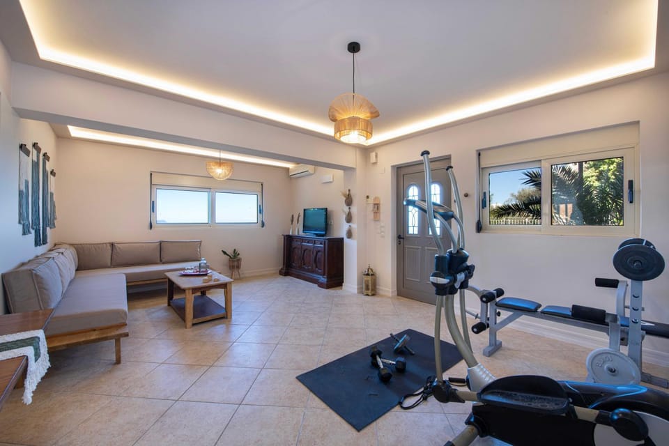 TV and multimedia, Fitness centre/facilities