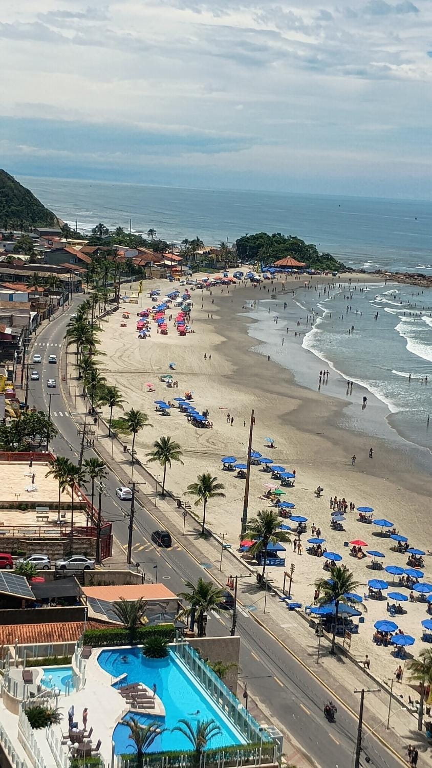 Apê Pé na Areia Praia dos Sonhos com elevador e vaga exclusiva Apartment in Itanhaém