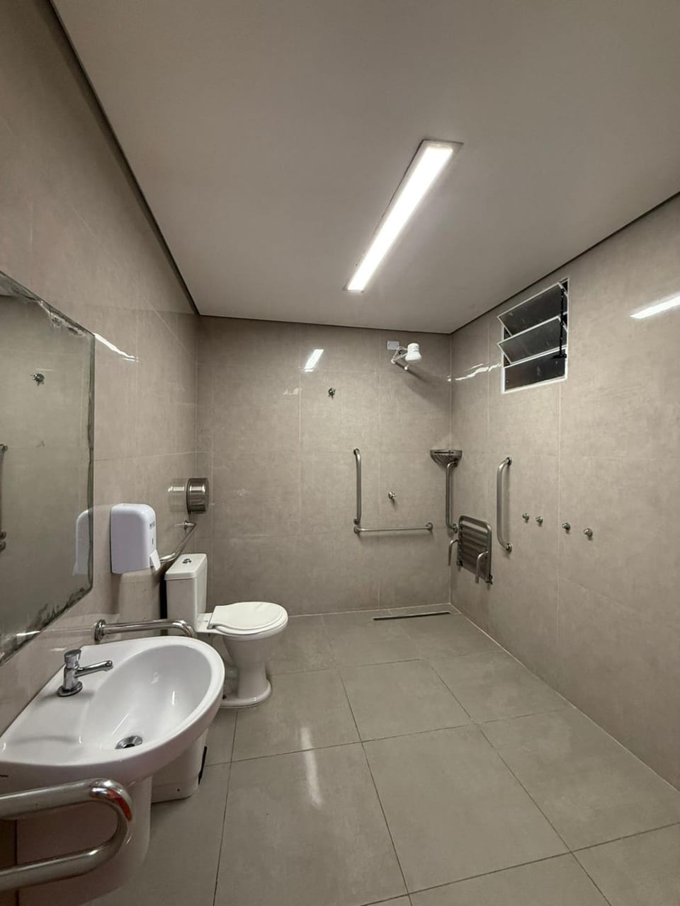 Hospedaria Meni - Localizado na Santa Efigênia próximo das principais áreas comerciais e turísticas de São Paulo Hotel in Sao Paulo City