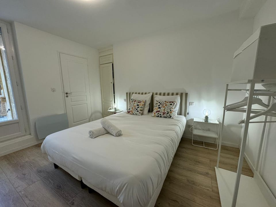 Les Maillets - 4pers - Wi-Fi - Home&Service Apartment in Le Mans
