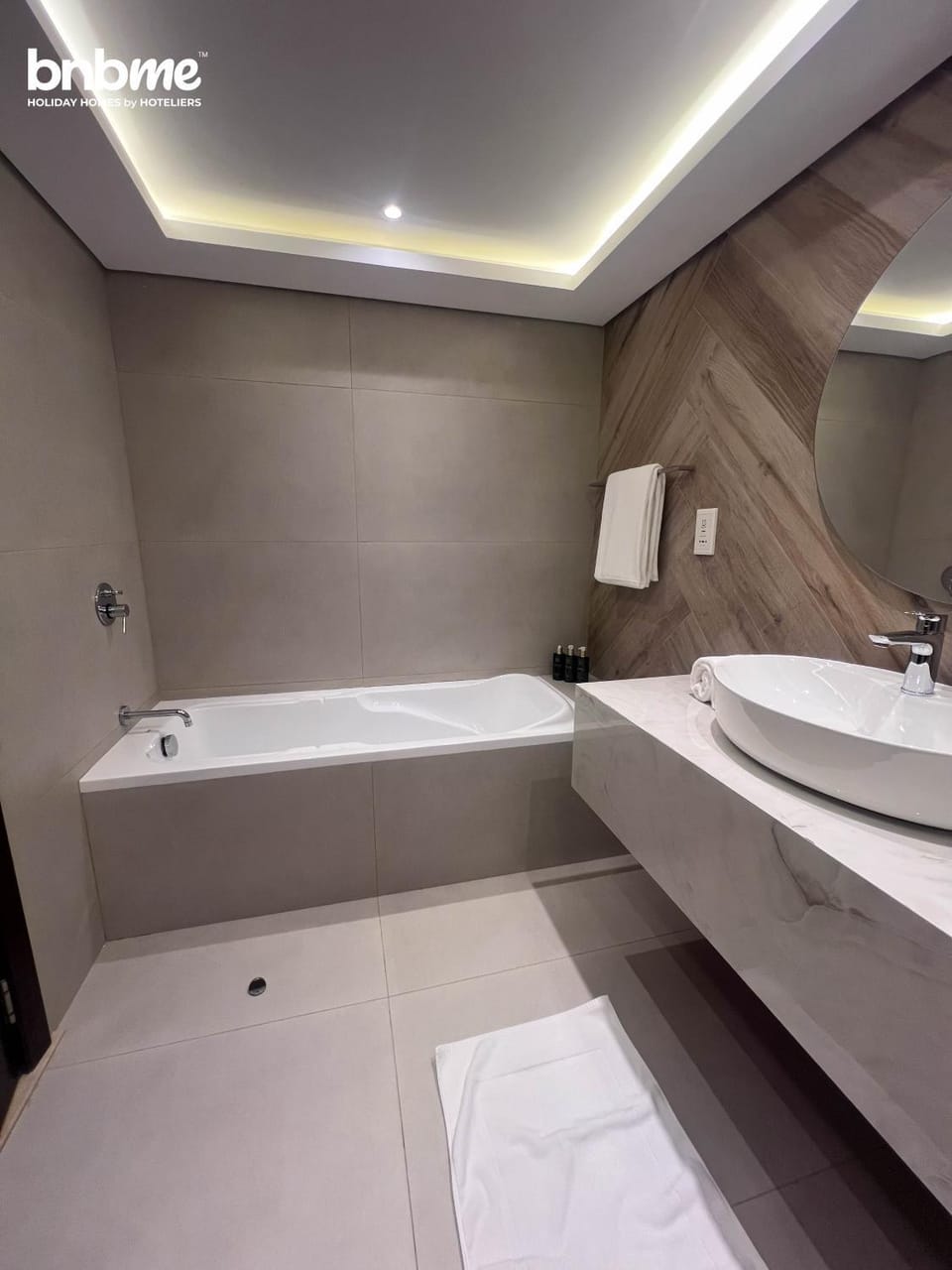 Shower, Bathroom, Bath, towels