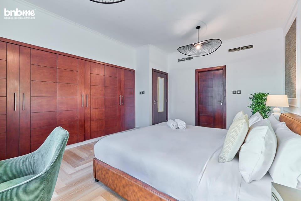Bed, Bedroom, air conditioner