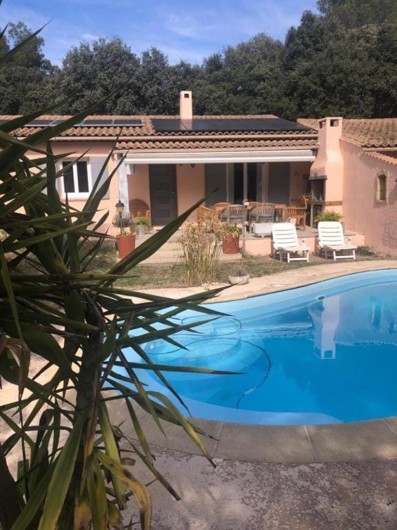 Villa des Pendudes - Piscine - proche de Uzès Villa in Uzes
