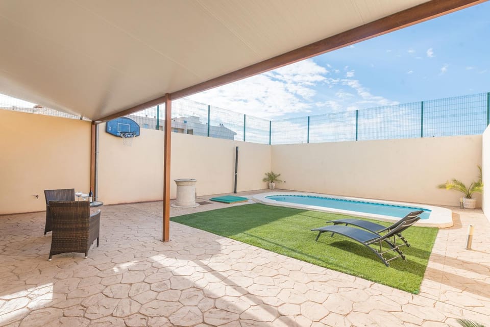 Balcony/Terrace, Swimming pool