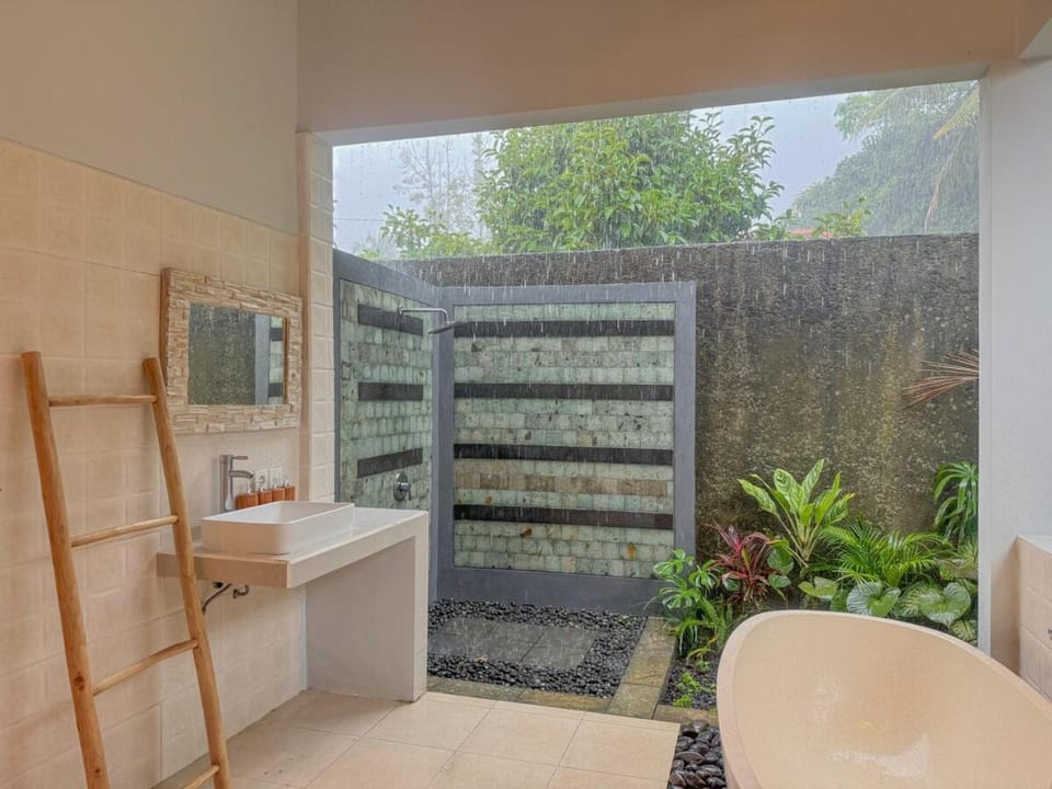 Tropical 2BR Villa with Private Pool in Ubud Villa in Ubud