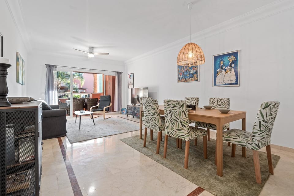 49 Comfortable 2-Bedroom Garden Apartment Close to Apartment in Estepona