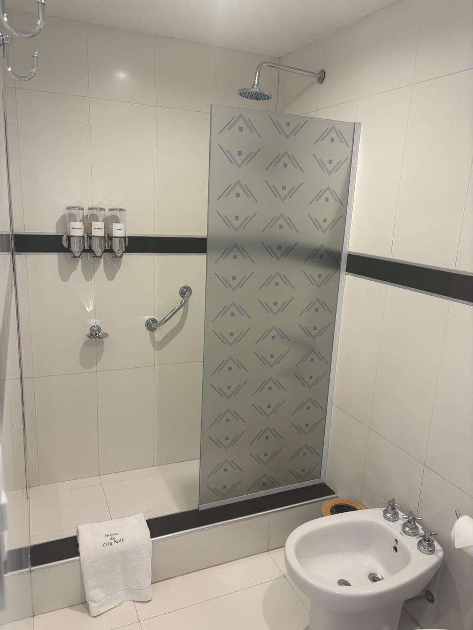 Shower, Bathroom, towels