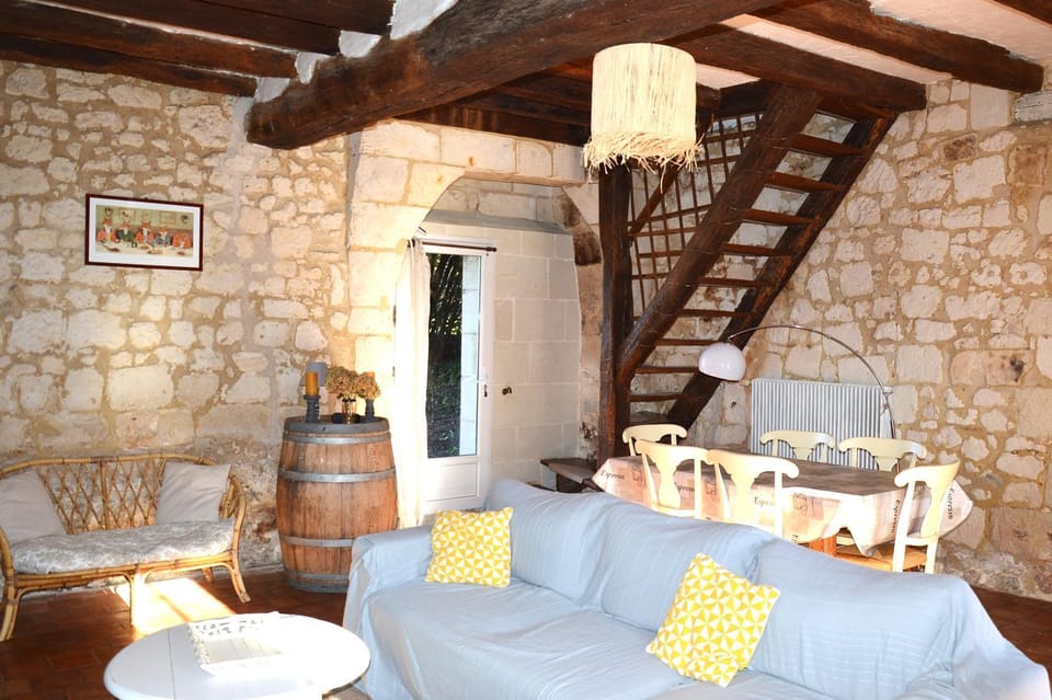 La Poitevinière, jardin, barbecue, proche Saumur, x7, wifi House in Pays de la Loire