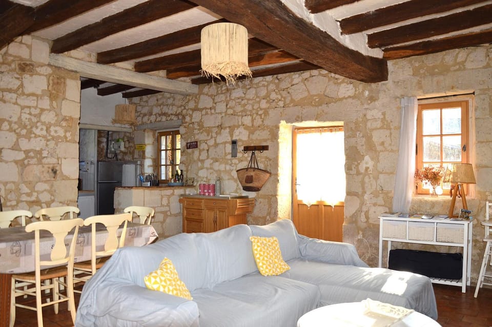 La Poitevinière, jardin, barbecue, proche Saumur, x7, wifi House in Pays de la Loire