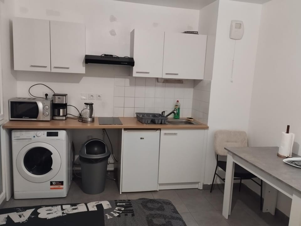 Studio centre Rouen rive gauche au pied du T4 Apartment in Rouen