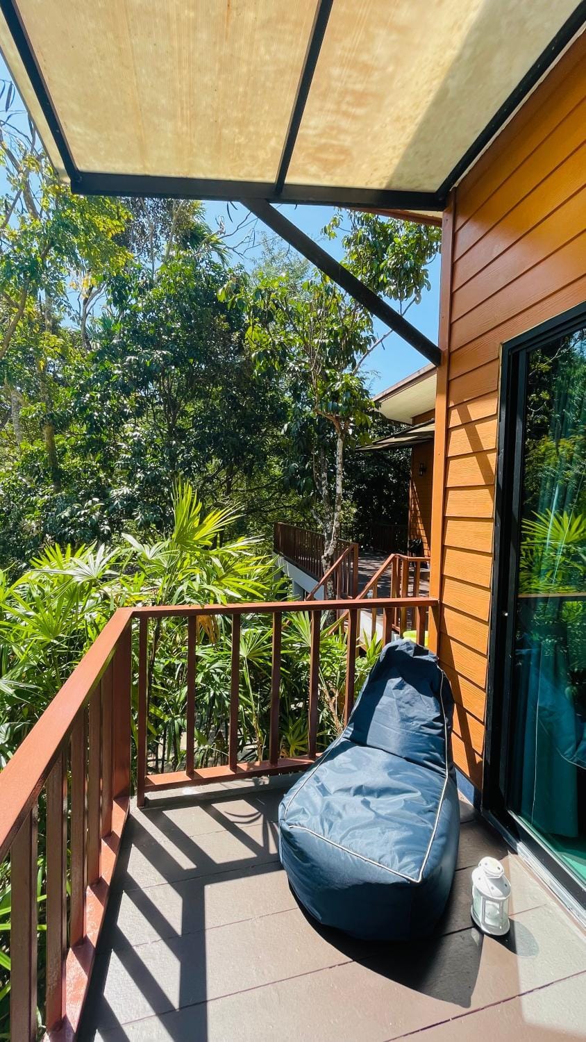 บ้านสกุลลี-House of Lee Bed and Breakfast in Khok Kloi