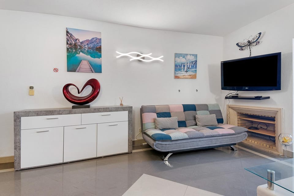 Property building, Living room
