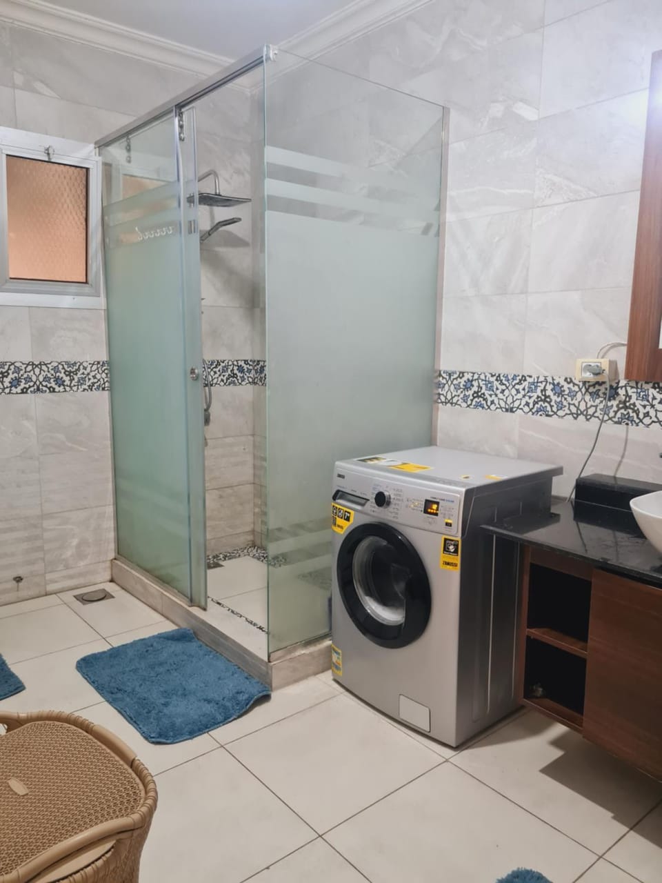 Shower, Bathroom, washing machine