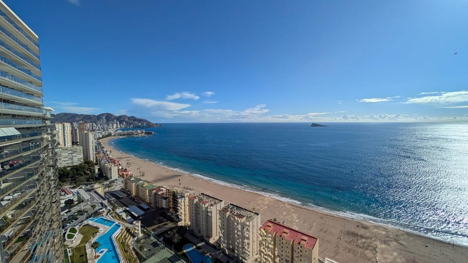 City view, Sea view