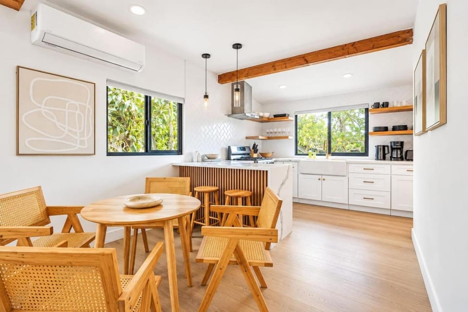 2 Units Oasis Villa w terrace&roofdeck 12 pax House in Los Feliz