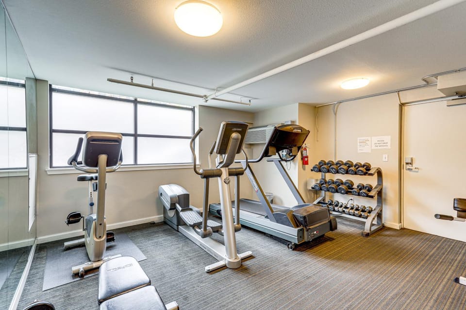 Walkable Belltown Hub Near Lumen Field, Soccer! Apartment in Belltown