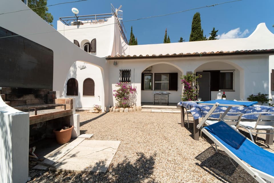Patio, BBQ facilities, BBQ facilities, sunbed